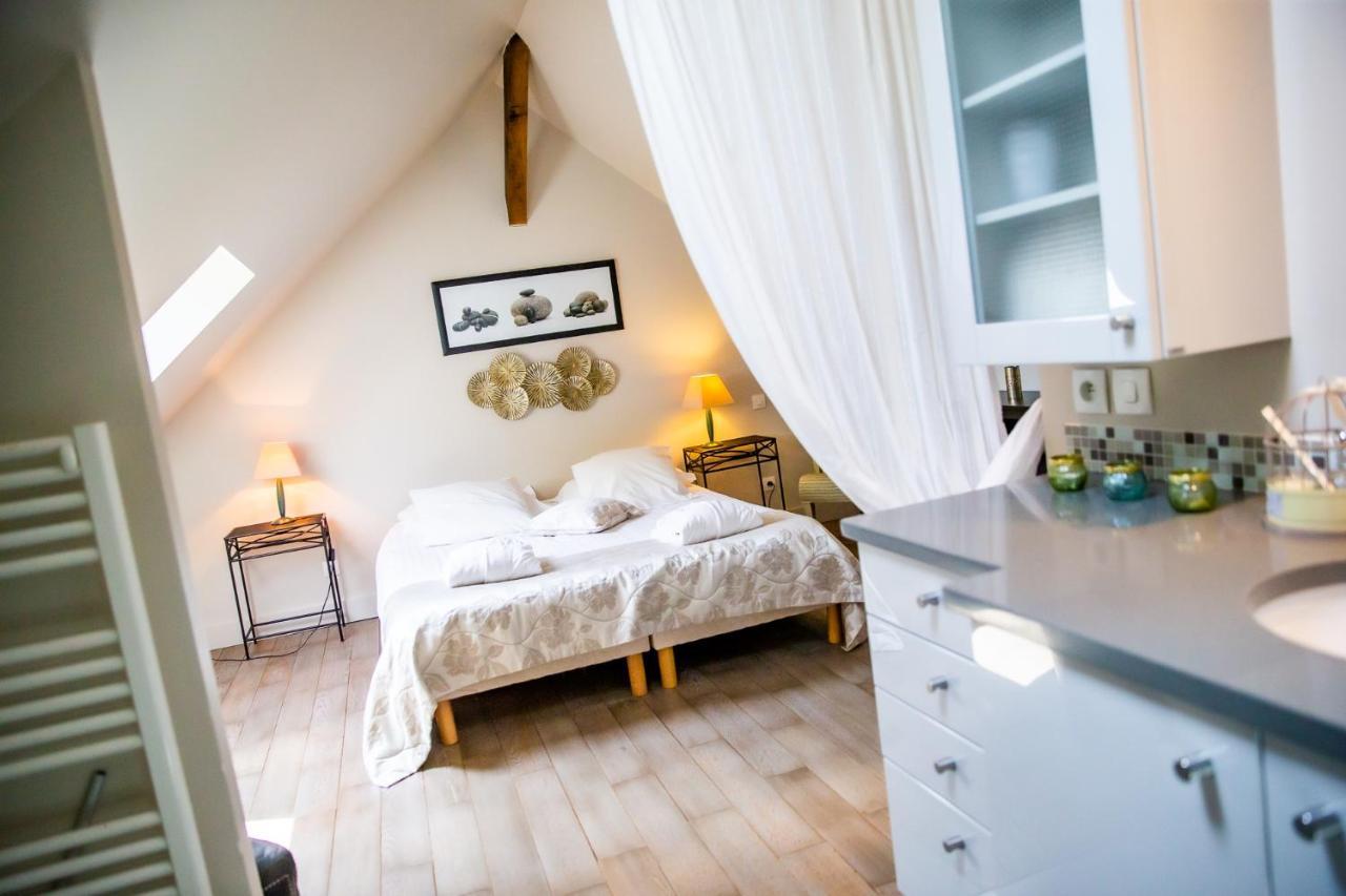Bed & Breakfast La Ferme De L'oudon & Berville (Calvados)