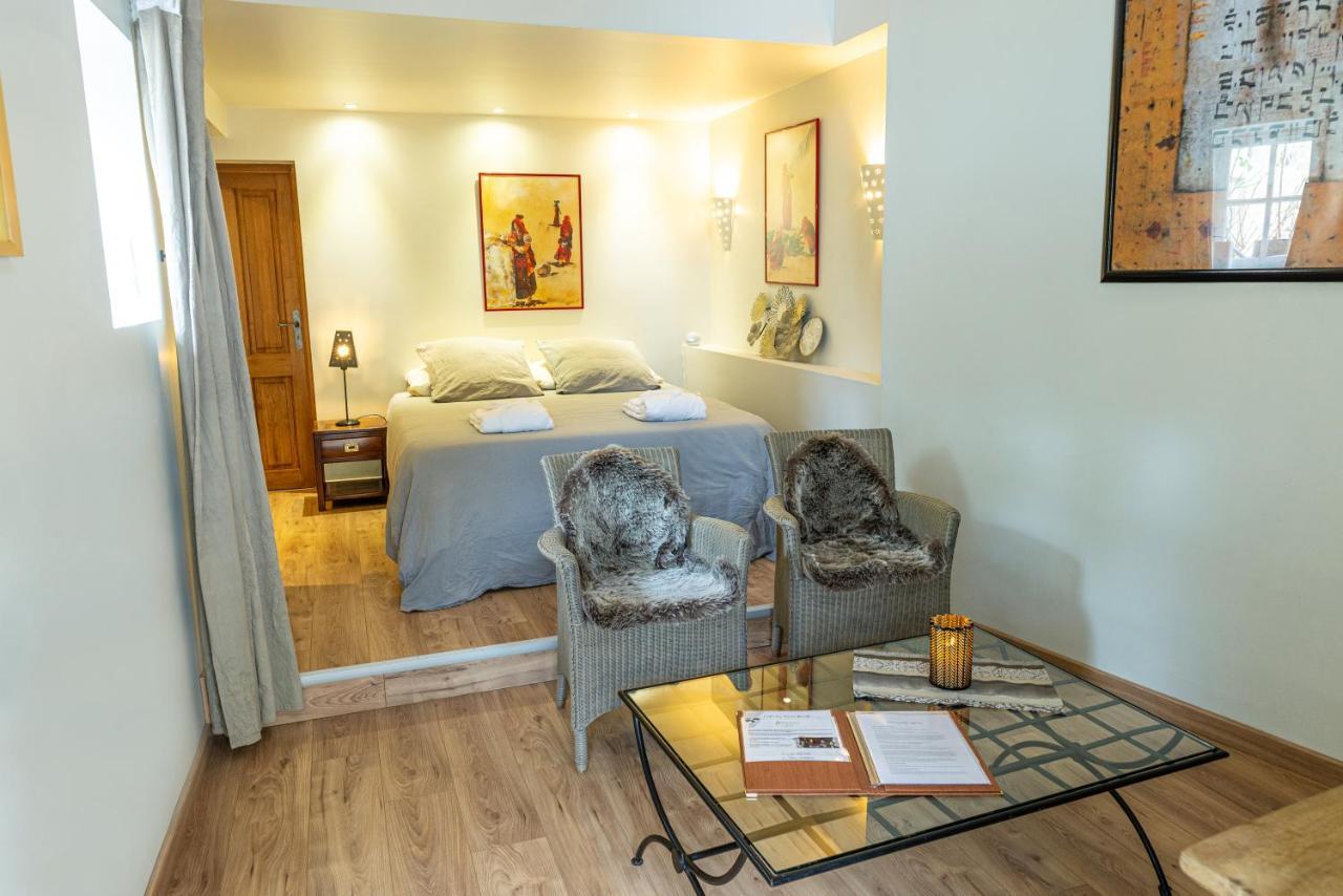 Bed & Breakfast La Ferme De L'oudon & Berville (Calvados)