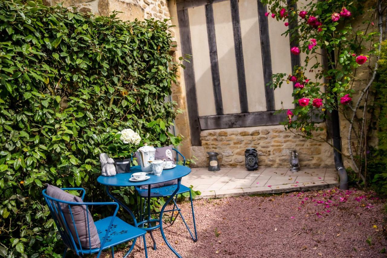 La Ferme De L'oudon & Bed & Breakfast